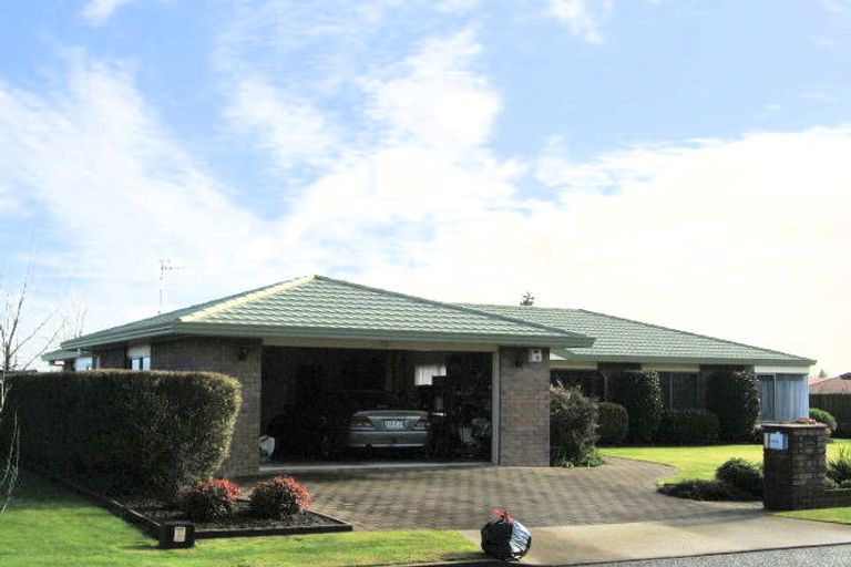 Photo of property in 18 Reynolds Drive, Glenview, Hamilton, 3206