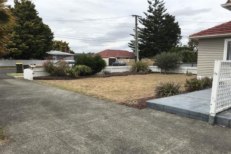 Photo of property in 1/4 Bunnythorpe Road, Papakura, 2110