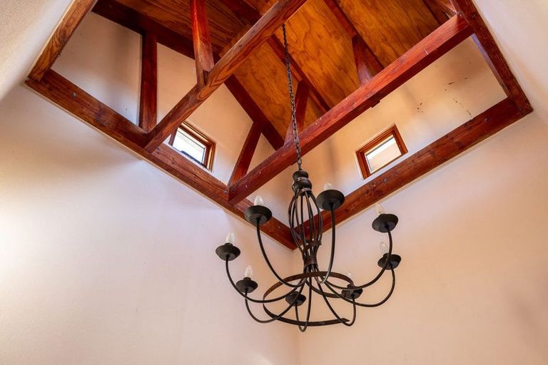 Photo of property in 10 Tau Crescent, Diamond Harbour, 8972