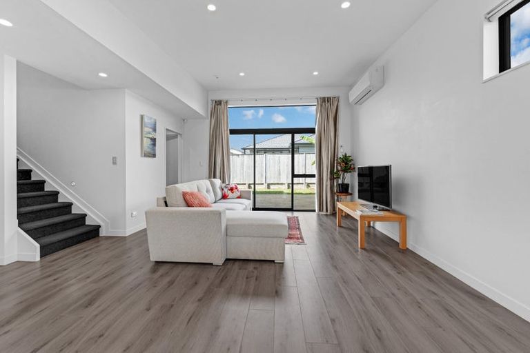 Photo of property in 17 Hoiho Road, Pukekohe, 2120