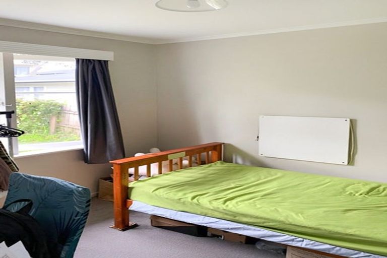 Photo of property in 9 Roband Avenue, Glenfield, Auckland, 0629