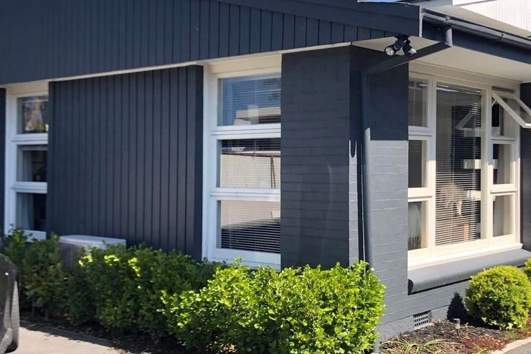 Photo of property in 2/15 Wairarapa Terrace, Merivale, Christchurch, 8014