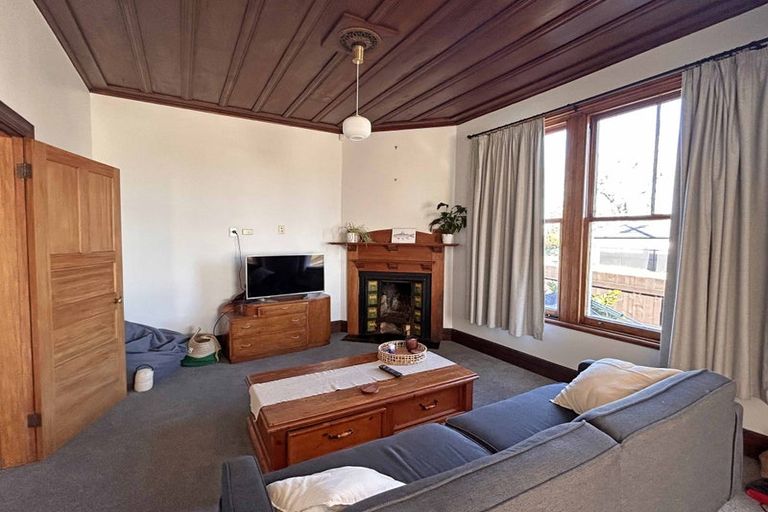 Photo of property in 126 Forest Lake Road, Forest Lake, Hamilton, 3200