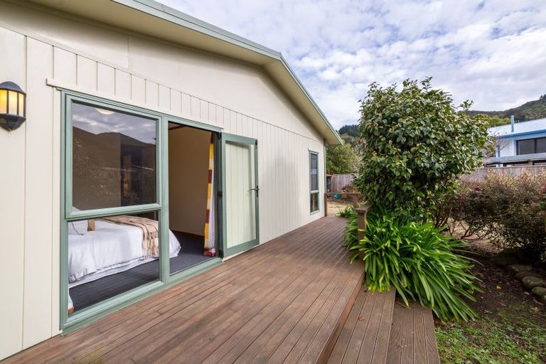 Photo of property in 3 Kowhai Grove, Featherston, 5710