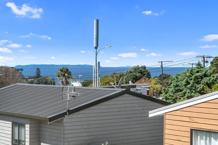 Photo of property in 852 Beach Road, Waiake, Auckland, 0630