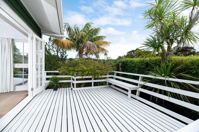 Photo of property in 58 Lynden Avenue, Hillcrest, Auckland, 0627