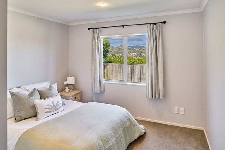 Photo of property in 29 Paparoa Crescent, Aotea, Porirua, 5024