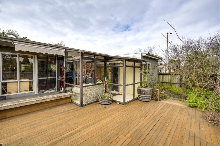 Photo of property in 609 Lascelles Street, Saint Leonards, Hastings, 4120