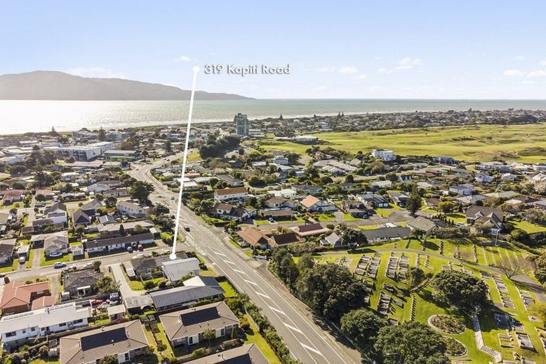 Photo of property in 319 Kapiti Road, Paraparaumu Beach, Paraparaumu, 5032