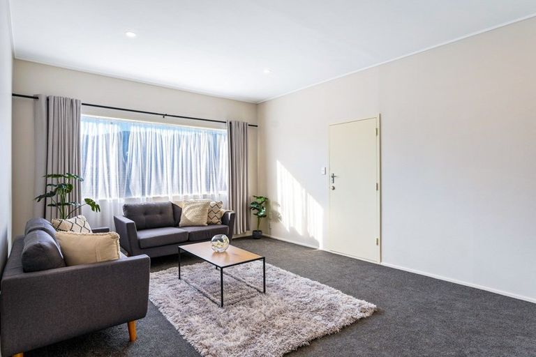 Photo of property in 71h Randwick Crescent, Moera, Lower Hutt, 5010