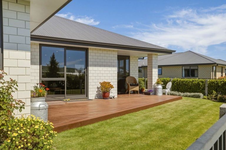 Photo of property in 11 Wyllie Place, Amberley, 7410