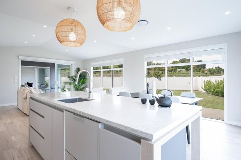 Photo of property in 72 Les Wakefield Road, Mapua, 7005