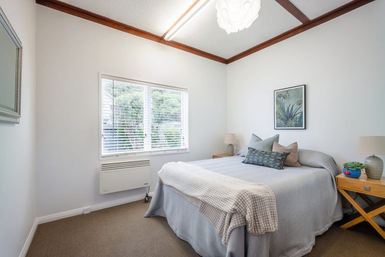 Photo of property in 40 Derwent Street, Island Bay, Wellington, 6023