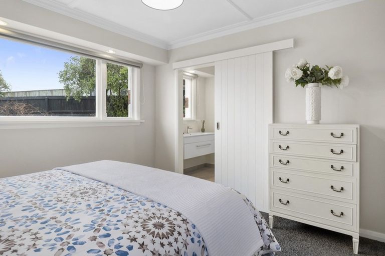 Photo of property in 75 Easther Crescent, Kew, Dunedin, 9012