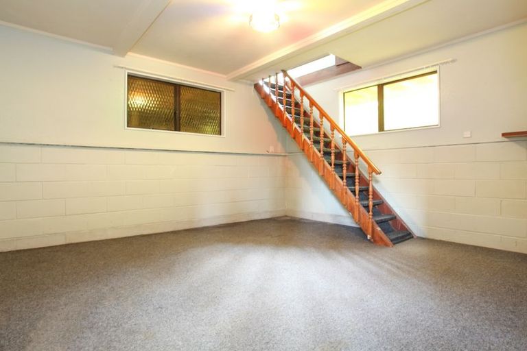 Photo of property in 23 Point Street, Raglan, 3225
