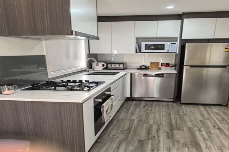 Photo of property in 216a Bucklands Road, Bucklands Beach, Auckland, 2012