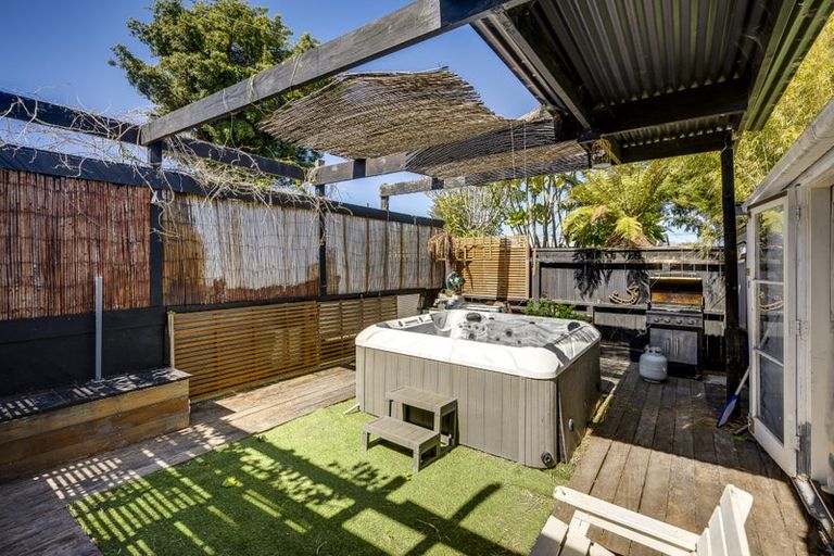 Photo of property in 36 Grey Street, Bay View, Napier, 4104