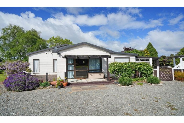 Photo of property in 33 Clifden Highway, Tuatapere, 9620