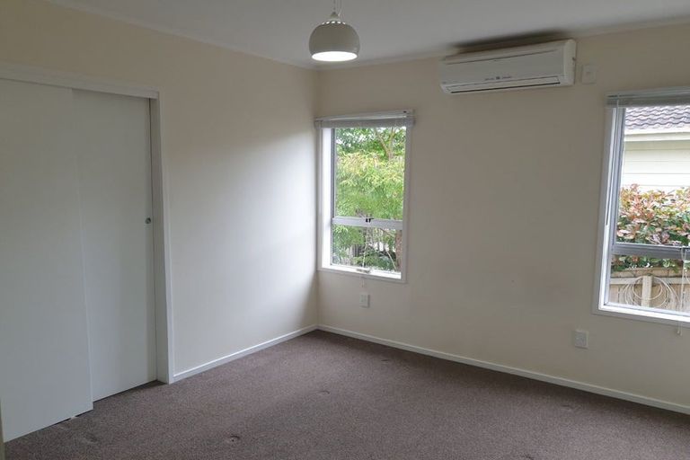 Photo of property in 40 Holt Avenue, Torbay, Auckland, 0630
