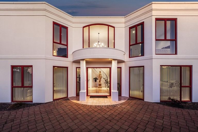 Photo of property in 126a Marine Parade, Mount Maunganui, 3116