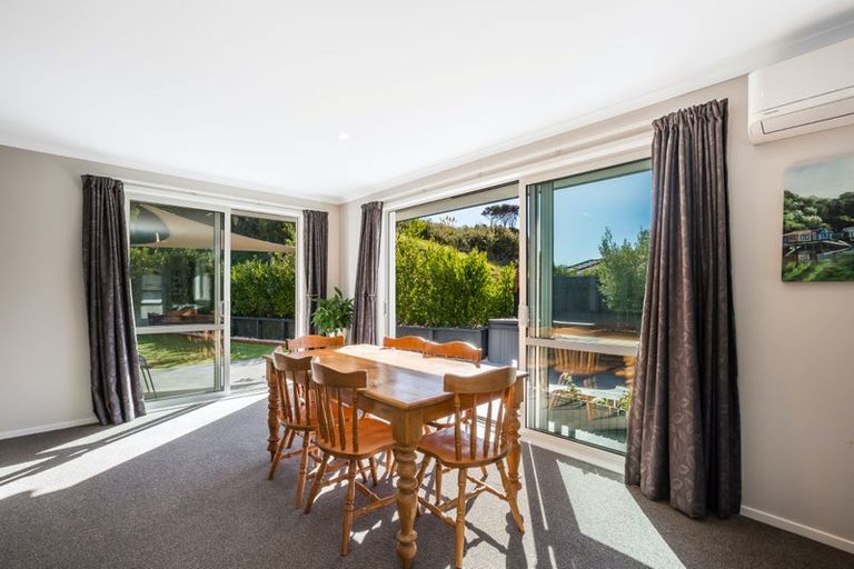 Photo of property in 31 Banks Boulevard, Whitby, Porirua, 5024