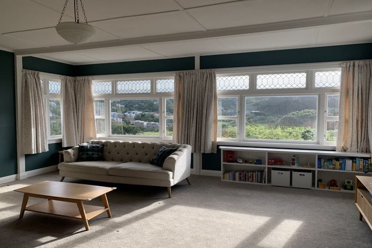 Photo of property in 401 Karori Road, Karori, Wellington, 6012