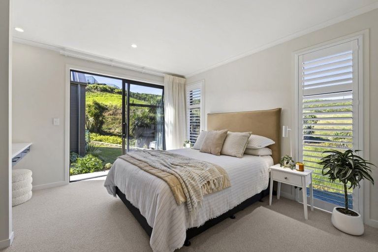 Photo of property in 3 Waipatukahu Lane, Raglan, 3225