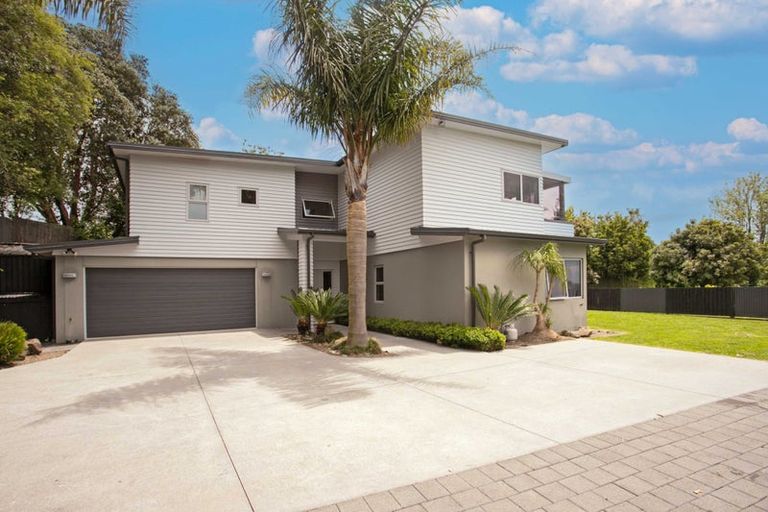Photo of property in 1 Oceana Drive, Welcome Bay, Tauranga, 3175