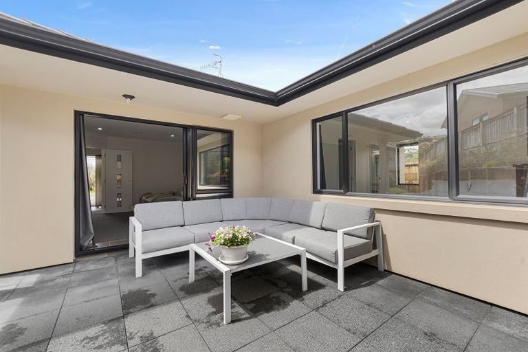 Photo of property in 14 Derbyshire Place, Dinsdale, Hamilton, 3204