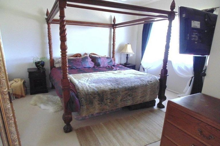 Photo of property in 22 Whittaker Street, Shannon, 4821