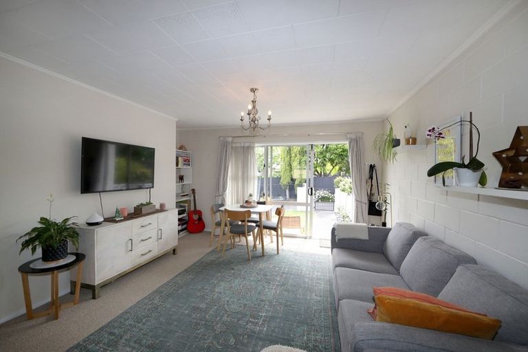 Photo of property in 4/50 Middle Road, Havelock North, 4130