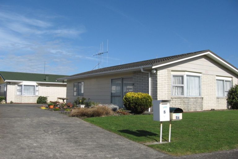 Photo of property in 5 Avon Place, Springvale, Whanganui, 4501