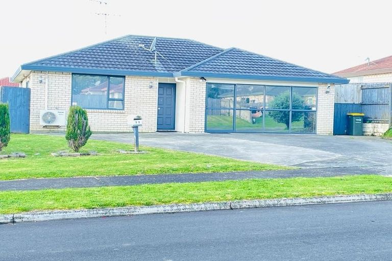 Photo of property in 11 Marblewood Grove, Pukekohe, 2120