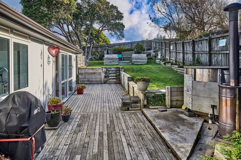 Photo of property in 91 Waiuta Street, Titahi Bay, Porirua, 5022