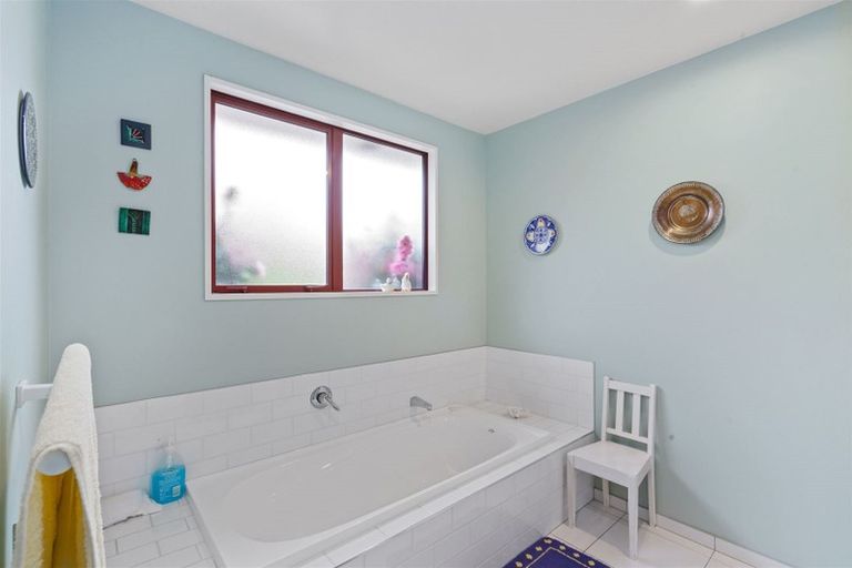 Photo of property in 70 Milns Road, Halswell, Christchurch, 8025