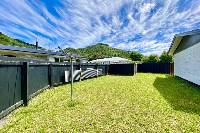 Photo of property in 101a Akatarawa Road, Birchville, Upper Hutt, 5018