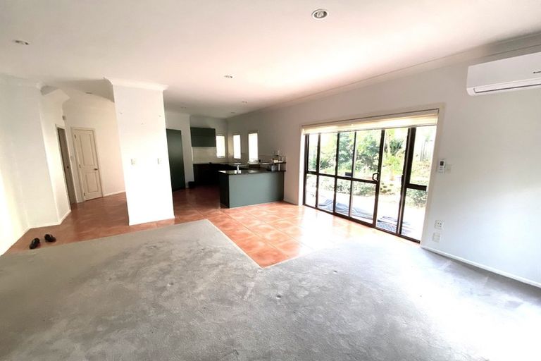 Photo of property in 78 Huntington Drive, Huntington Park, Auckland, 2013