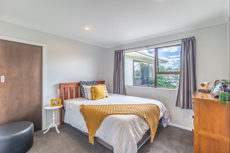 Photo of property in 10 Martin Harvey Street, Levin, 5510