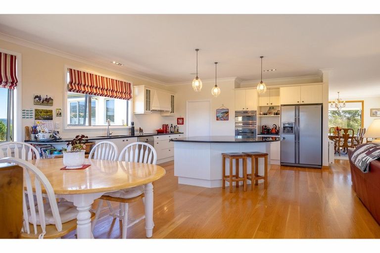 Photo of property in 164 Totara View Road, Wakefield, 7095