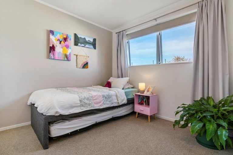 Photo of property in 31 Reynolds Place, Papamoa Beach, Papamoa, 3118