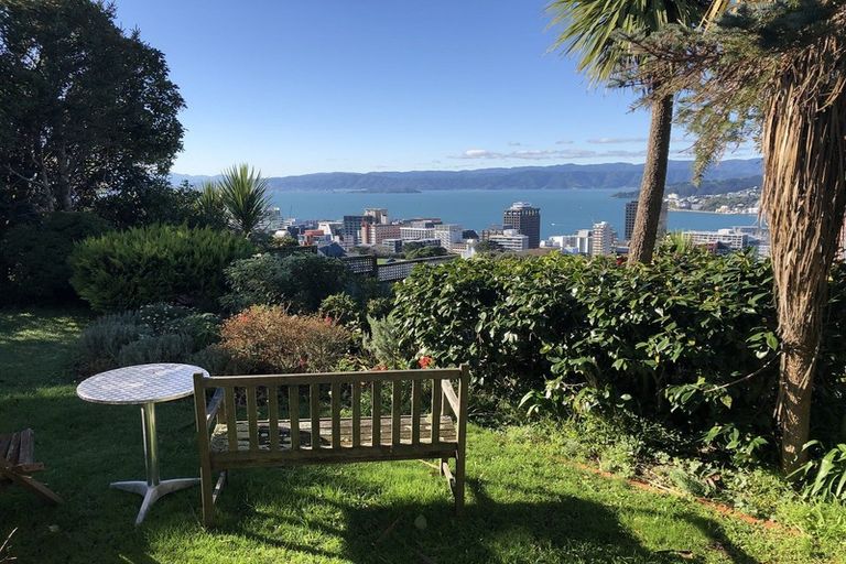 Photo of property in 19 Upland Road, Kelburn, Wellington, 6012