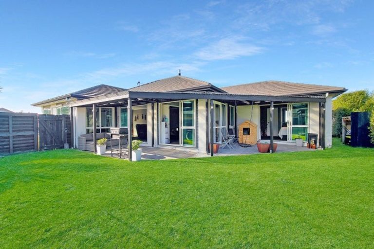 Photo of property in 10 Carroll Place, Owhata, Rotorua, 3010