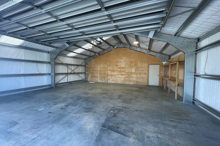 Photo of property in 450 Waitara Road, Huirangi, New Plymouth, 4373