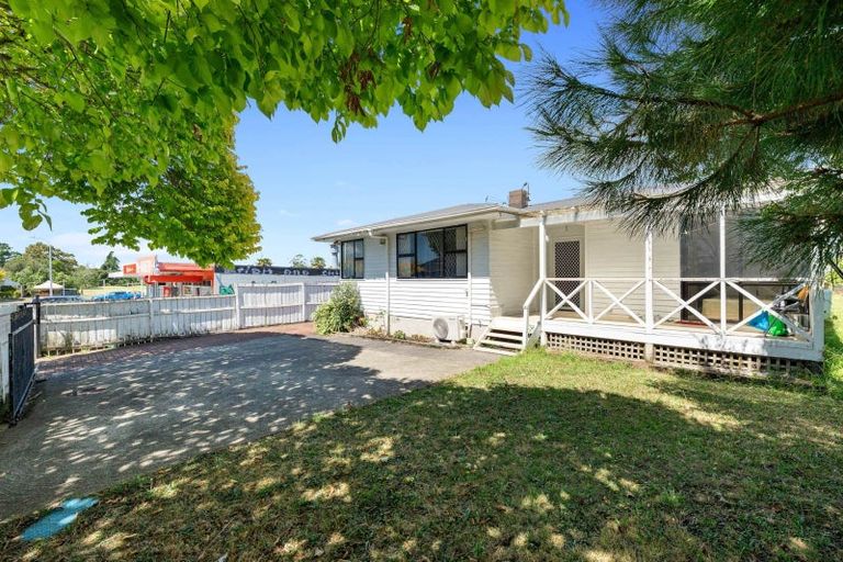 Photo of property in 12 Ussher Place, Pakuranga Heights, Auckland, 2010