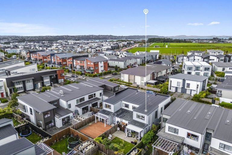 Photo of property in 13 Ian Morrison Road, Hobsonville, Auckland, 0616