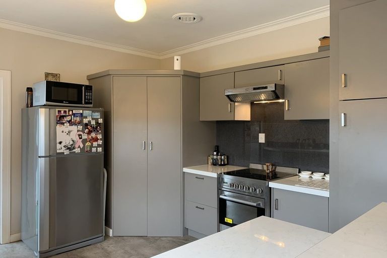 Photo of property in 2 Svenson Road, Waipukurau, 4200