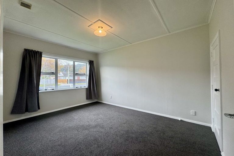 Photo of property in 233 Naenae Road, Naenae, Lower Hutt, 5011
