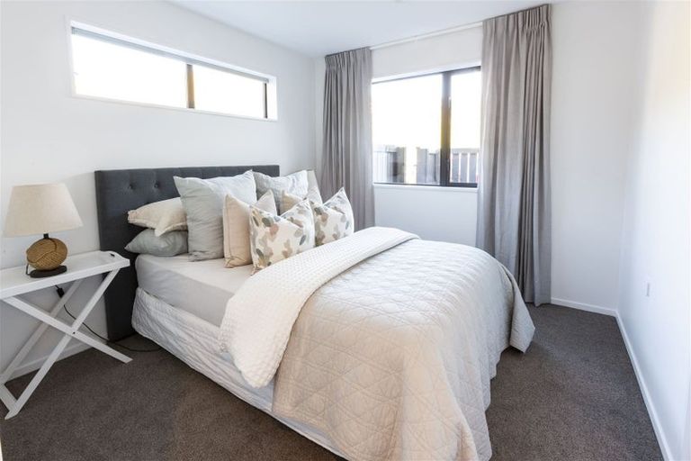 Photo of property in 1/11 Truscotts Road, Heathcote Valley, Christchurch, 8022