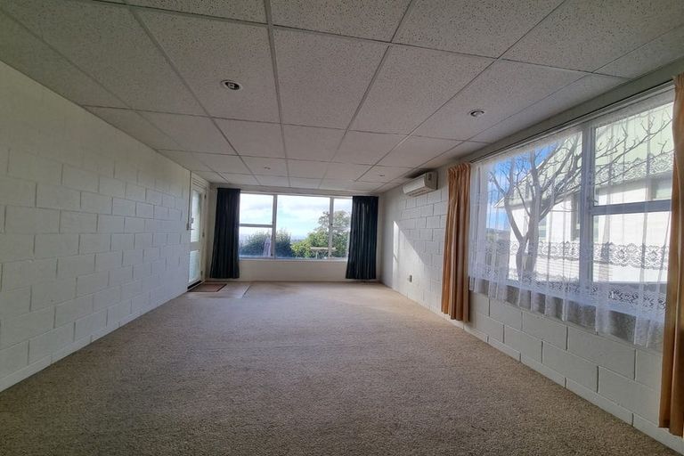 Photo of property in 1/7 Patchett Place, Cashmere, Christchurch, 8022