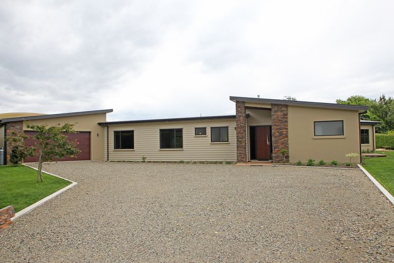 Photo of property in 53 Airedale Road, Weston, Oamaru, 9401